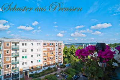 Schuster aus Preussen - freie 3 Zimmer Dachgeschosswohnung mit Balkon und wunderbarer Aussicht