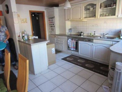Geschmackvolle 3,5-Zimmer-Wohnung mit Balkon und EBK in Waldenbuch