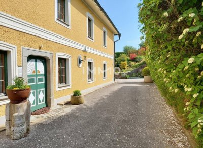 Landleben mit Stil – Charmante Wohnung im liebevoll sanierten Vierkanter im Raum Weistrach