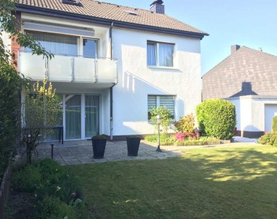 Ratingen Homberg - Wohnung komplett saniert / renoviert in 2-Familienhaus mit Garten und Garage