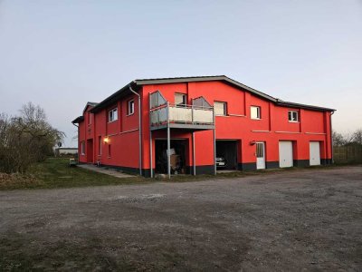 RESTHOFTRAUM MIT 3 MODERNEN WOHNUNGEN, HALLE UND OFFENSTALL IN GRÜNER  ALLEINLAGE