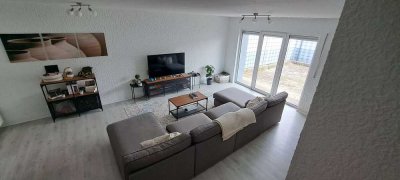 Schöne drei-Zimmer-Wohnung mit Terrasse