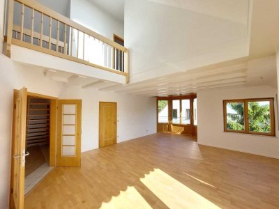 Großzügige und sehr helle Maisonette-Wohnung in zentraler und ruhiger Lage mit Blick über Wiesbaden
