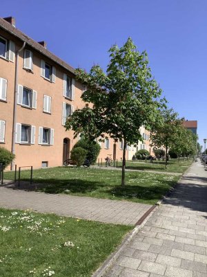 Kernsanierte 2,5 Zimmer Wohnung plus große Wohnküche