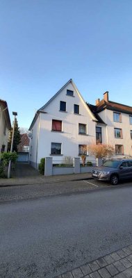 Altbau Dachgeschosswohnung mit Ausgebautem Spitzboden und kleinen Extras
