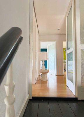 Dachgeschoss-Wohnung mit Altbau Flair