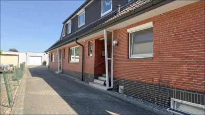 Neuwertiges Einfamilienhaus mit Einliegerwohnung