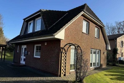 großzügiges Einfamilienhaus in ruhiger Lage in Stadtnähe Heide