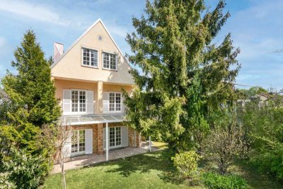 Großzügiges Wohngefühl: Einfamilienhaus mit Traumgarten zur Neugestaltung