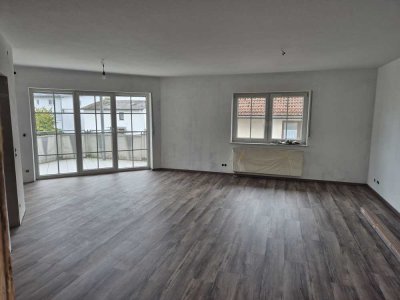 Erstbezug nach Sanierung: Helle 3-Zimmer-Wohnung in Lahnau