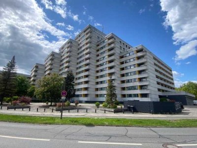 TOP-Appartement - frisch renoviert - mit Balkon! Kautionsfrei!!