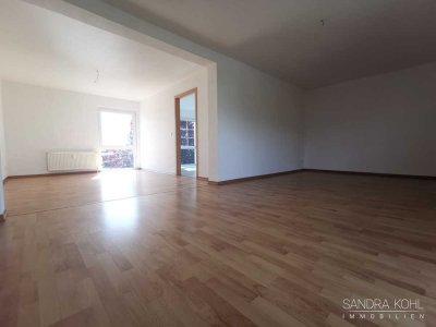 individuelle 4-Raum-Wohnung im 1.OG *Balkon*Tageslichtbad*Gäste-WC