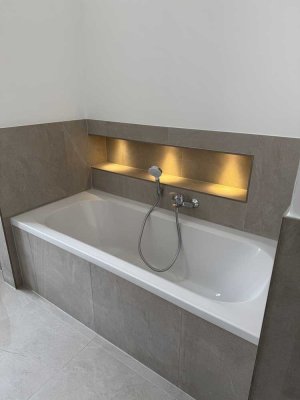 Exklusive Dreiraum plus Wohnung Erstbezug nach Sanierung bezugsfrei ab 01/05 EBK