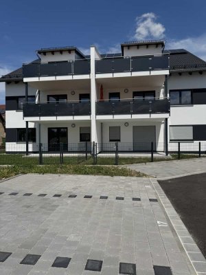 Moderne 3-Zimmer-Wohnung mit großem Balkon im KfW-40-Niedrigenergiehaus