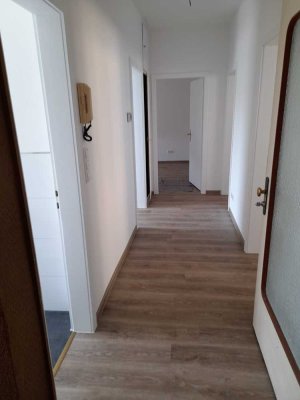 Helle 3-Zimmer-Wohnung mit Balkon in Pforzheim zu vermieten