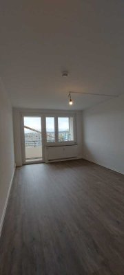 2-Zimmer-Wohnung mit Dusche und Balkon!