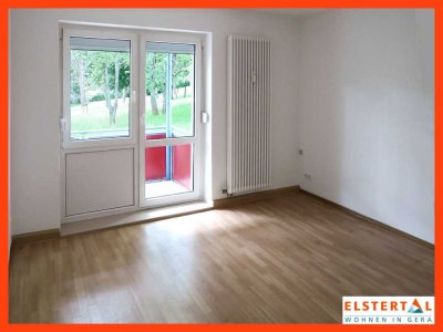 Ideal für Senioren! Moderne Wohnung in ruhiger Lage //  Balkon // Küche und Bad mit Fenster!