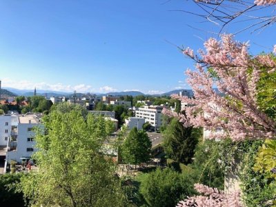 Großzügige 5-Zimmerwohnung in der beliebten Terrassenhaussiedlung, 95 m2 Terrasse im letzten OG mit traumhaftem Ausblick! Graz-St.Peter