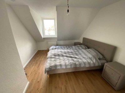 gemütliche DG Wohnung, möbliert, ideal für Schülerin / Studentin / Single