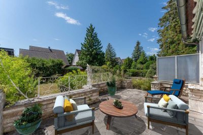 Zwischen alten Bäumen und neuen Möglichkeiten - DHH auf großem Grund mit Garten zum Träumen