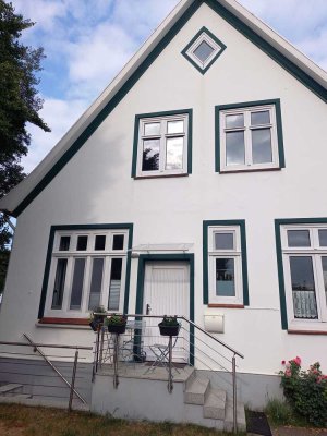 Neuwertige 2-Raum-EG-Wohnung mit Wohnküche in Haffkrug an Dauerbewohner zu vermieten