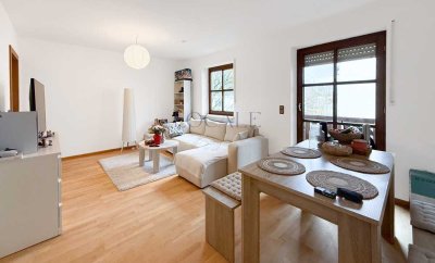 Charmante 2-Zimmer-Wohnung am Marktplatz – mit sonnigem Balkon