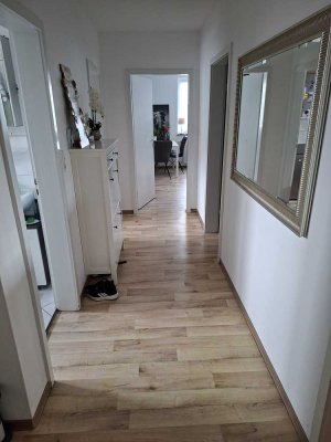 Gemütliche 3,5 Zimmer Wohnung mit Balkon