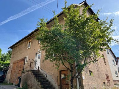 Einfamilienhaus mit großem Garten für Liebhaber