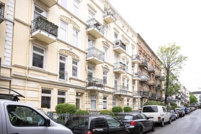 Im Herzen von Eimsbüttel: 2,5-Zimmer Altbau mit Balkon - Nahe Osterstraße