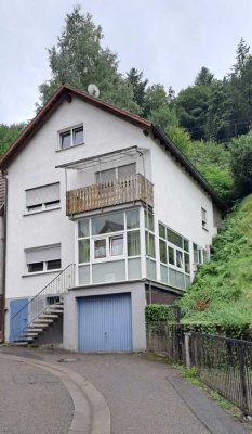 Großzügiges Einfamilienhaus mit Einliegerwohnung in Eußerthal