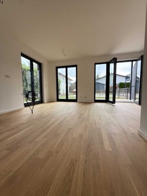 Neubau 2 Zimmer-Gartenwohnung mit separatem Hobbyraum ab sofort zu vermieten
