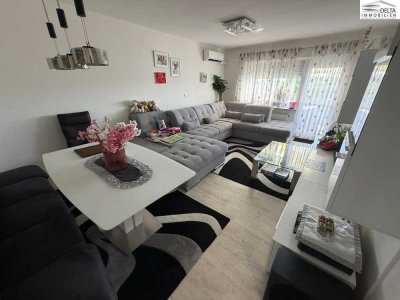 Sofort einziehen & wohlfühlen: 3,5 Zimmer in Top-Zustand, 3 TG-Stellplätze, Klimaanlage inklusive.