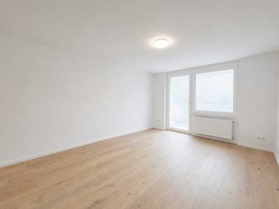 Ruhige Lage im Rückgebäude ! Renoviertes Appartement mit West-Balkon in Berg am Laim bei U-/S-Bahn