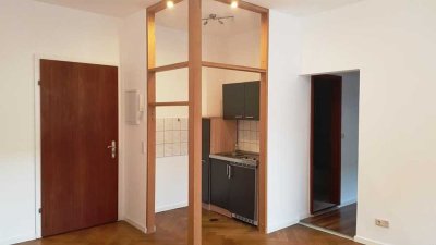 Von Privat: 1,5-Zimmer-Wohnung Uni-Nähe