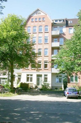 Citynah wohnen in einem schönen Altbau in Kiel-Wik