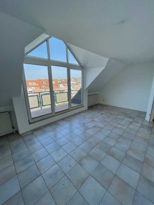 Schöne Dachgeschosswohnung mit Balkon im Zentrum von Würselen