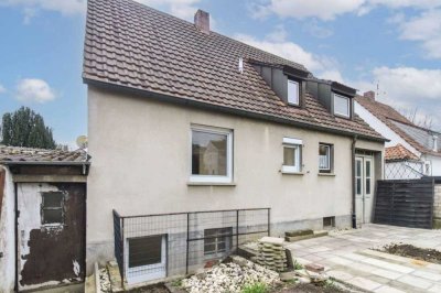 Modernes Eigenheim mit Terrasse und Freistellplatz in gut angebundener Lage von Gochsheim