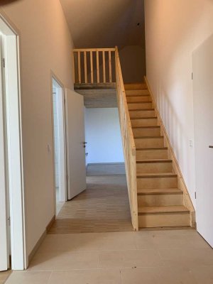 Großzügige 3-Zimmer DG-Wohnung