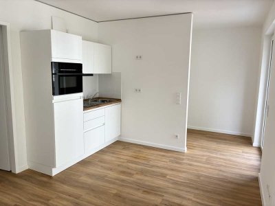 Großzügige 1-Zimmer-Wohnung mit Einbauküche und Balkon
