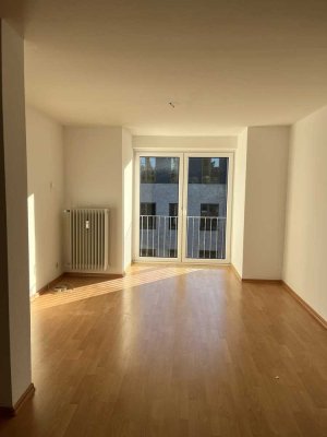 Helle 3-Zimmer Wohnung mit Balkon im 2. OG in Neumünster-Innenstadt