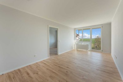 Eigennutzung oder Kapitalanlage, bezugsfreie, frisch sanierte Wohnung mit Loggia und Stellplatz