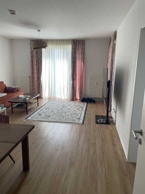 Exklusive 4-Raum-Wohnung mit gehobener Innenausstattung mit Balkon und EBK in Frankfurt am Main