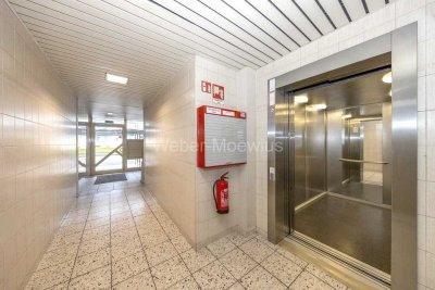 Schön geschnitten und zentral gelegen - TG-Stellplatz, 2 Loggien