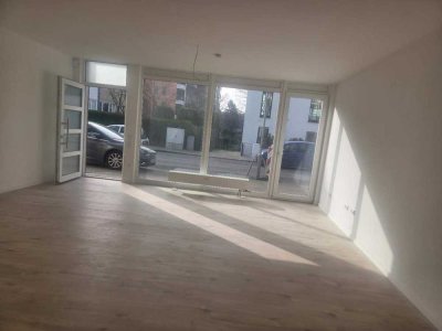 Stilvolle, modernisierte 3-Zimmer-Wohnung mit Terrasse