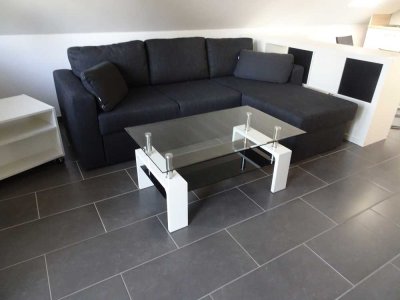 Geschmackvolle möblierte 1-Raum-Wohnung mit EBK in Untermeitingen