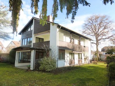 Sonniges Zweifamilienhaus mit Traumgarten, Kamin & Ausbaupotenzial