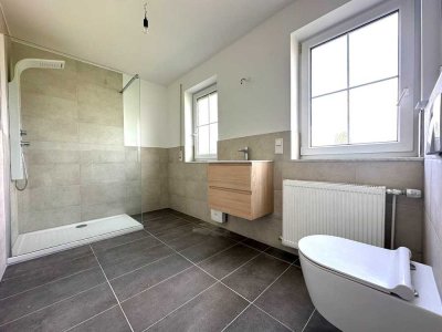 Renovierte, schöne 3-Zimmer Wohnung INKL. KÜCHE * in Wabern