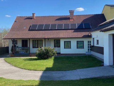 Solider Bungalow, großer Garten, Nebengebäude!