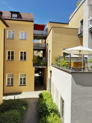 Maisonette-Wohnung mitten in der Altstadt von Regensburg, in Richtung Innenhof