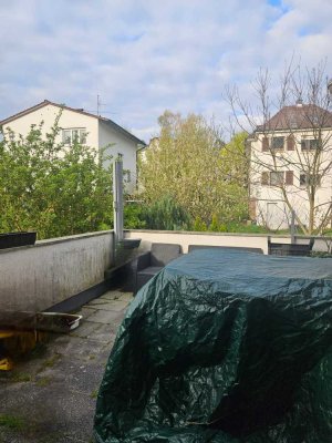 Ruhige 3-Zimmer-Wohnung mit Balkon und Garage